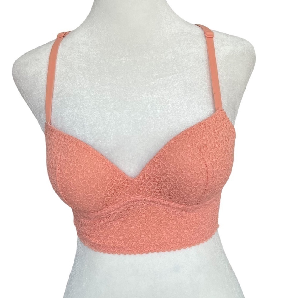 VICTORIA’S SECRET Coral Lace Bralette
